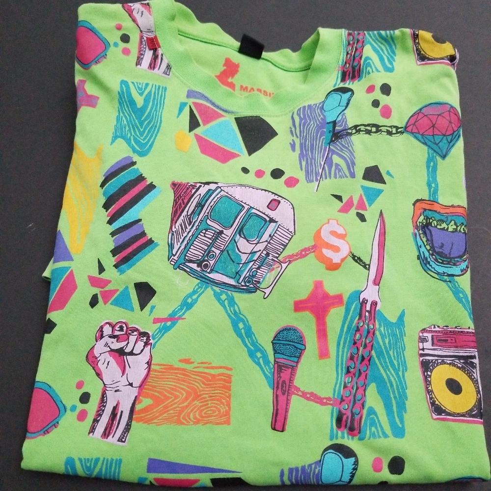 Massive Revolution T Shirt XL
